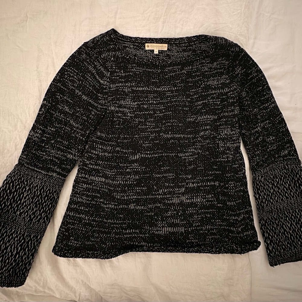 Black and White WhoolbWomen's Sweater